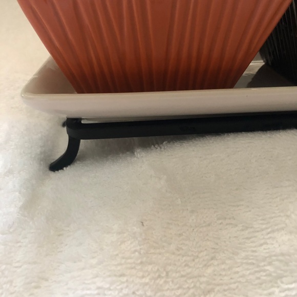 Ceramic plate on bronze metal stand. 3 square bowls. Beautiful harvest colors. - Picture 4 of 16